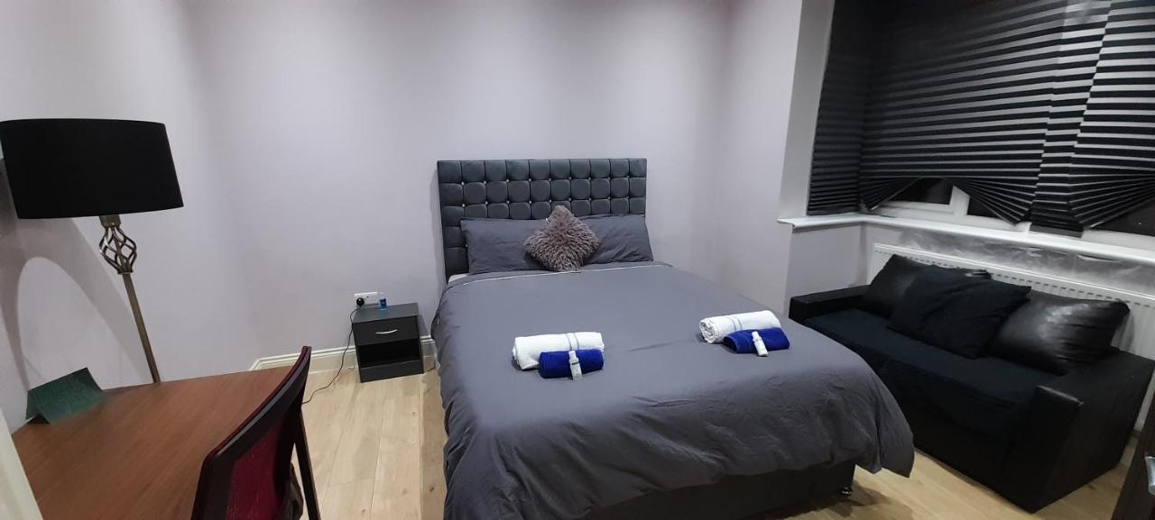 Comfy Fenia Stay London Eksteriør billede