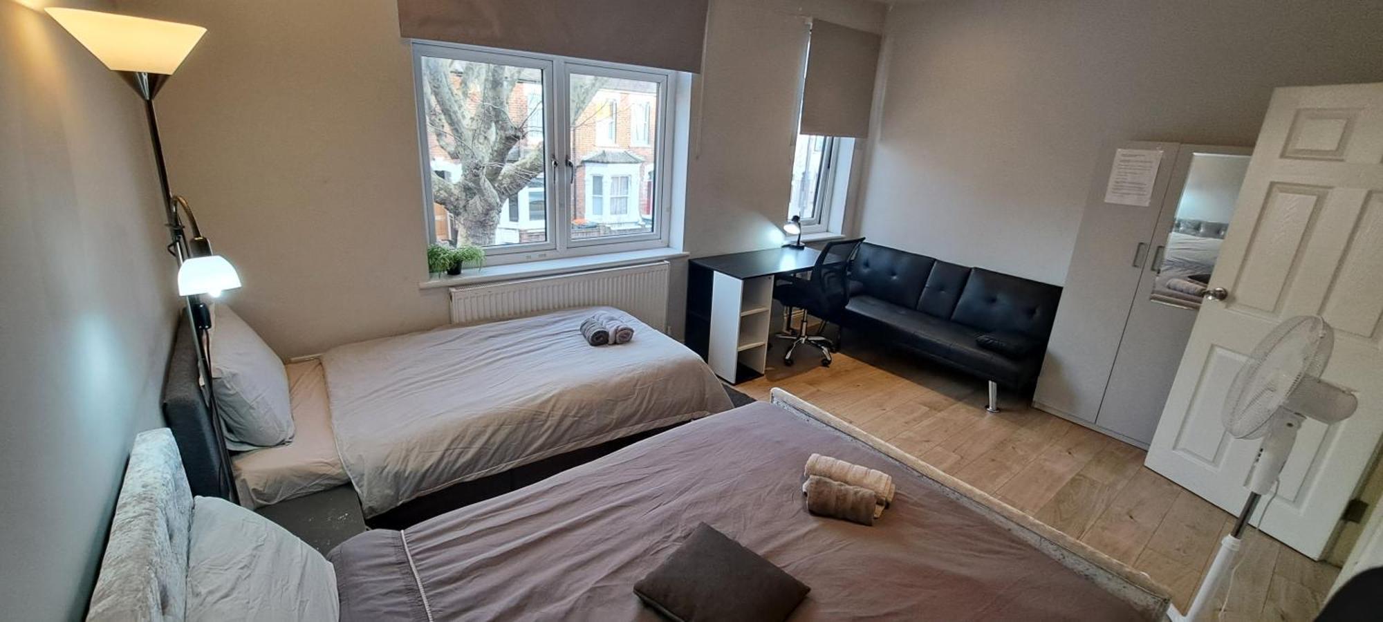 Comfy Fenia Stay London Eksteriør billede