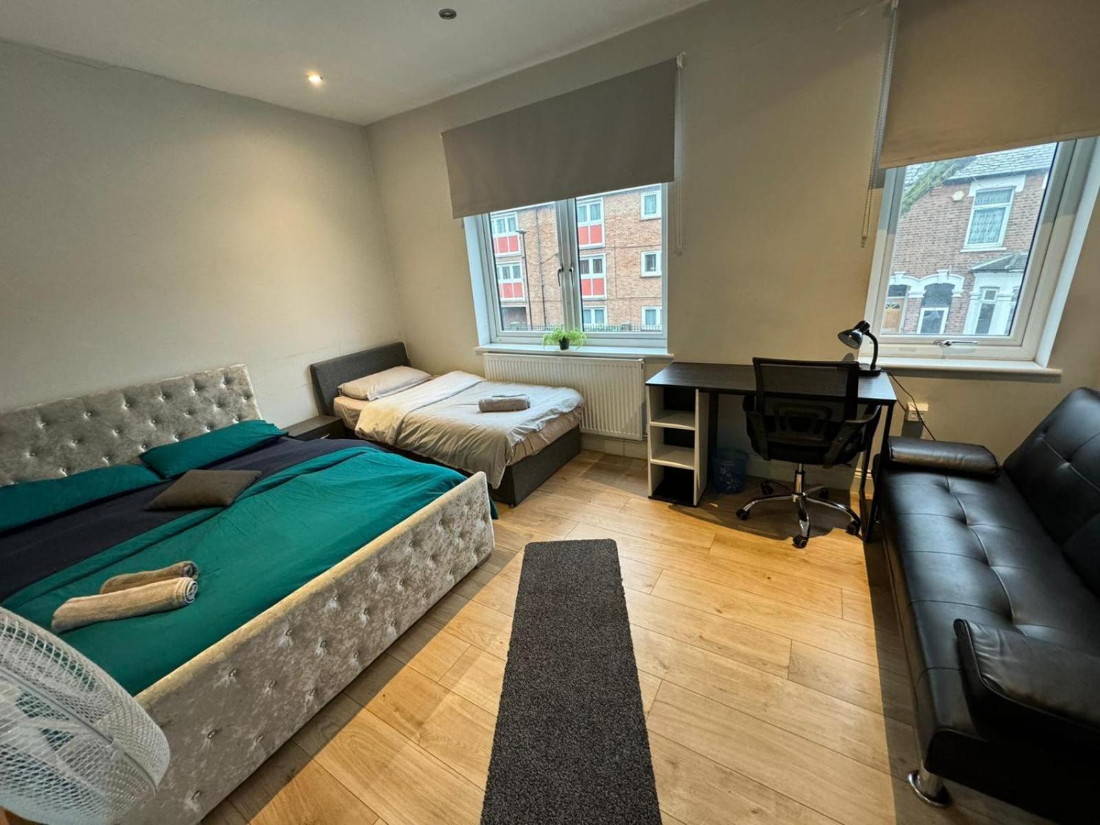 Comfy Fenia Stay London Eksteriør billede
