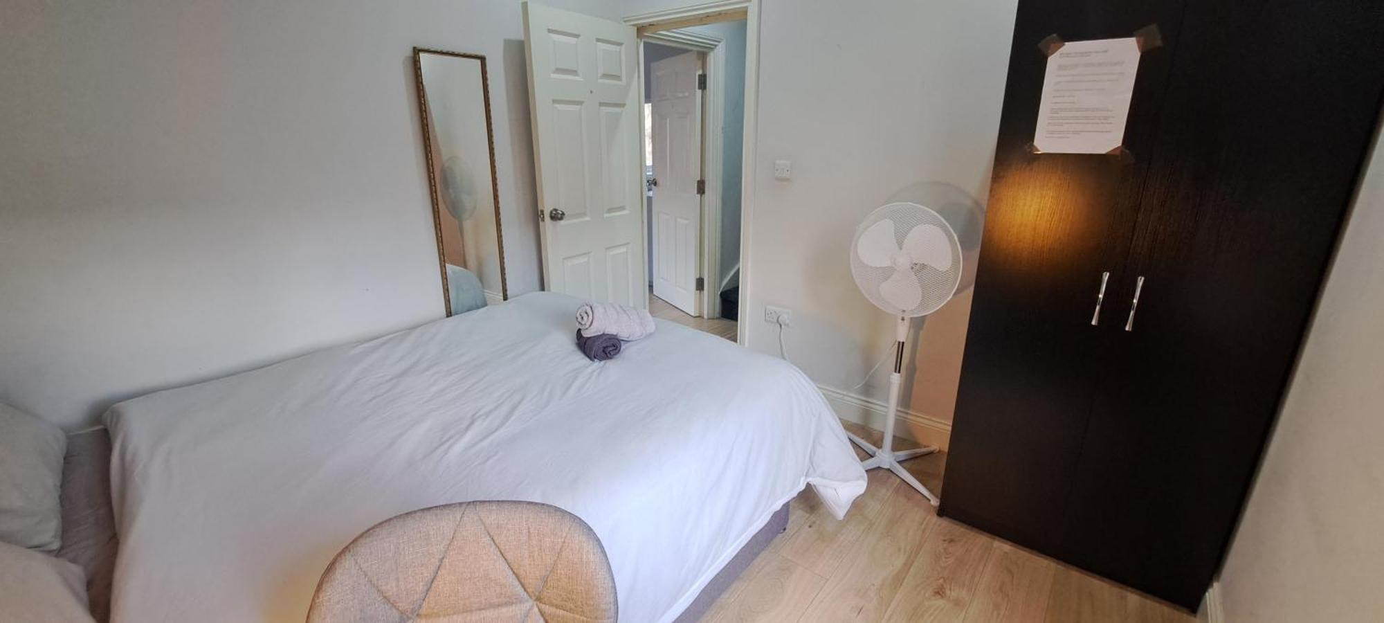 Comfy Fenia Stay London Eksteriør billede