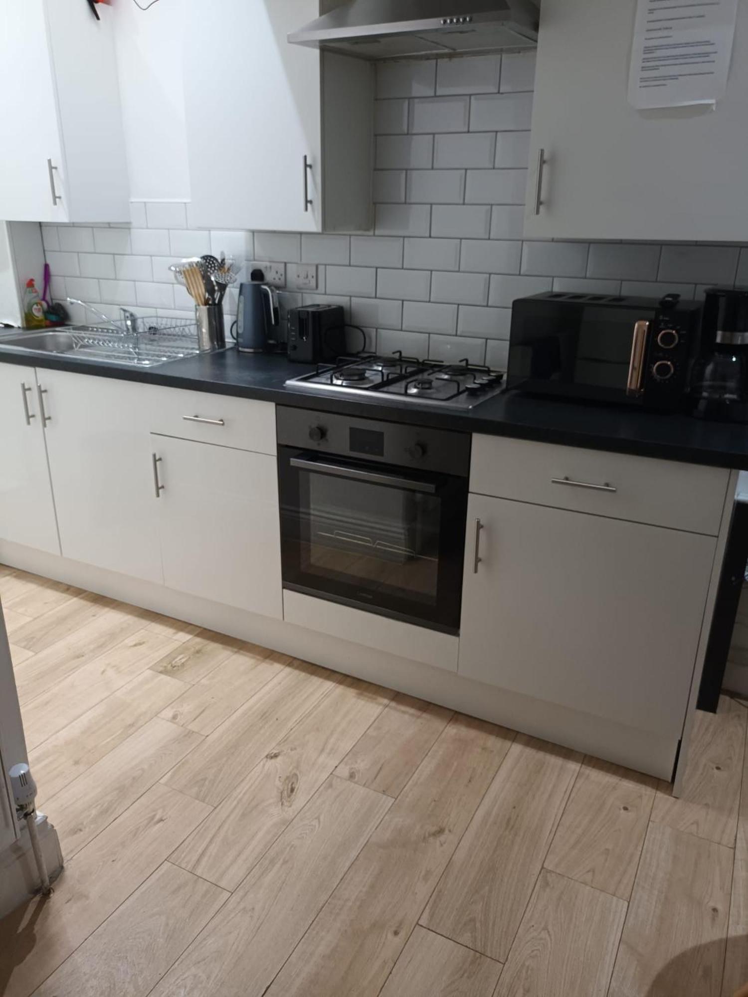 Comfy Fenia Stay London Værelse billede