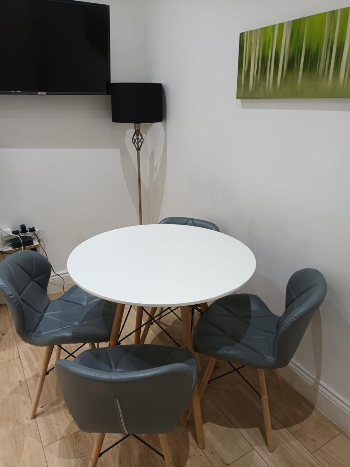 Comfy Fenia Stay London Værelse billede