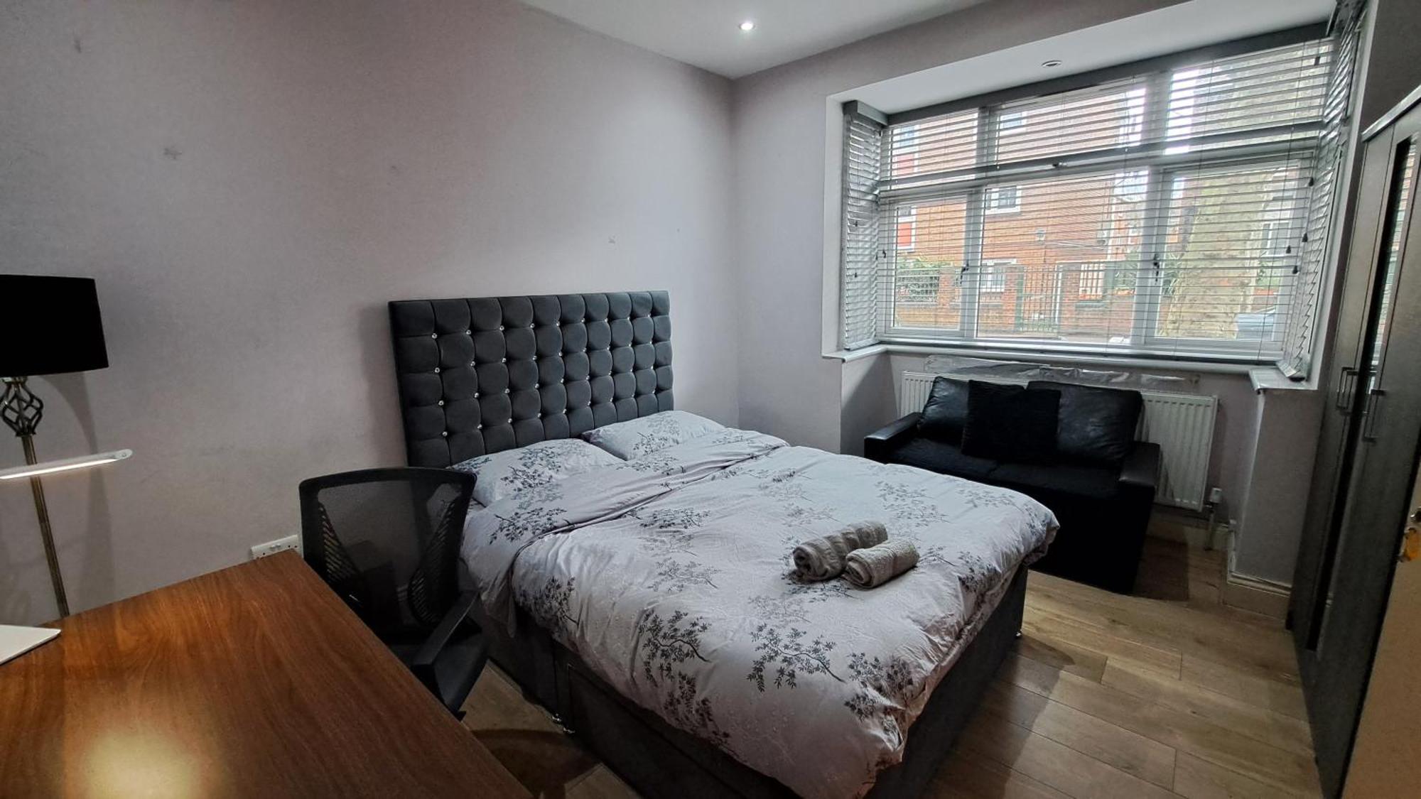 Comfy Fenia Stay London Eksteriør billede