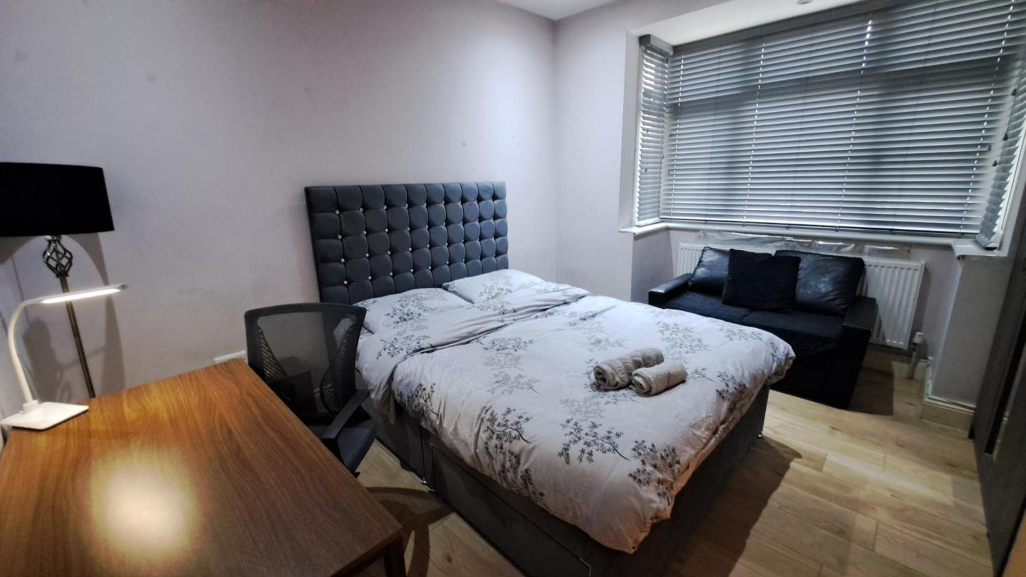 Comfy Fenia Stay London Eksteriør billede