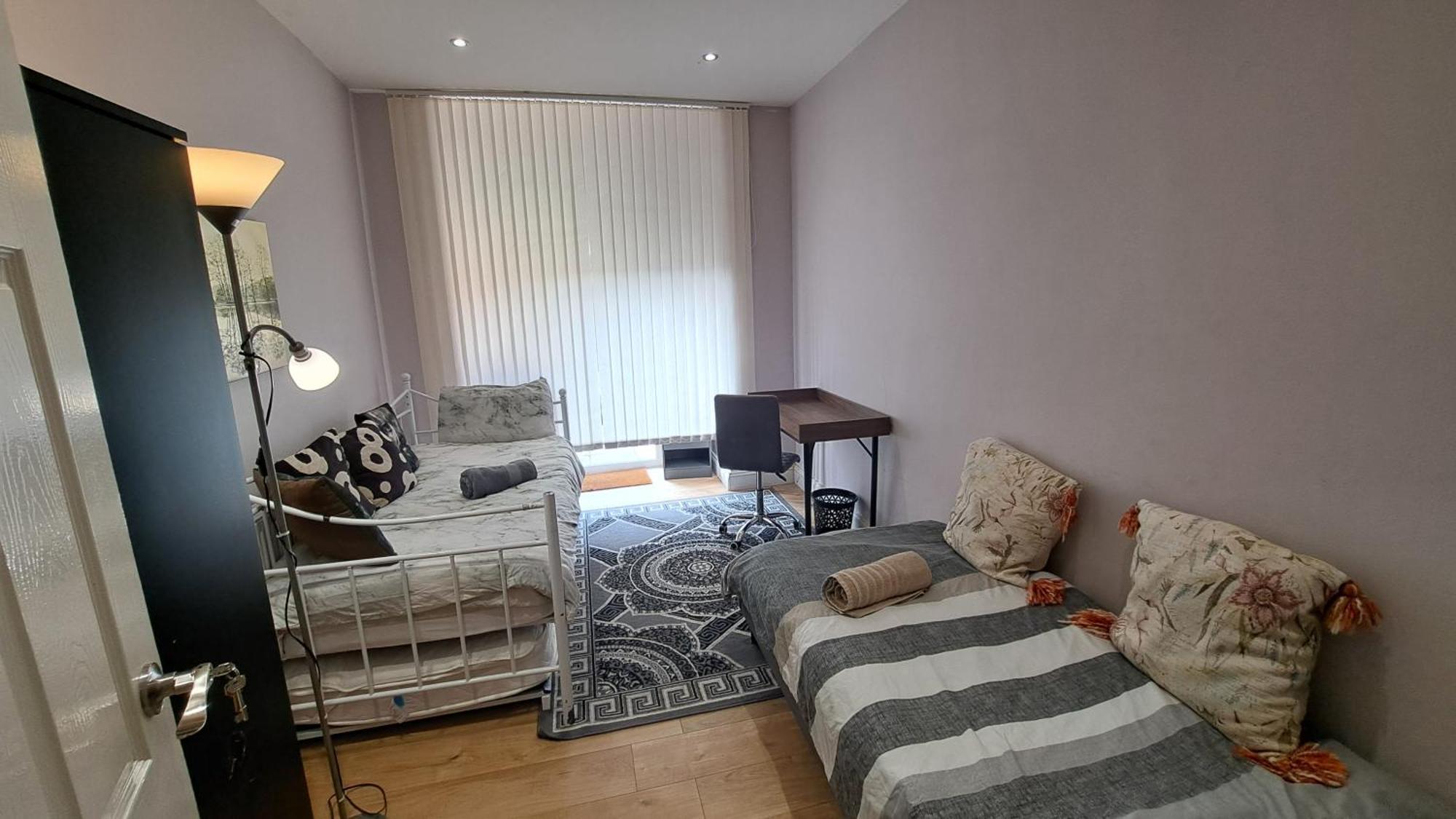 Comfy Fenia Stay London Eksteriør billede